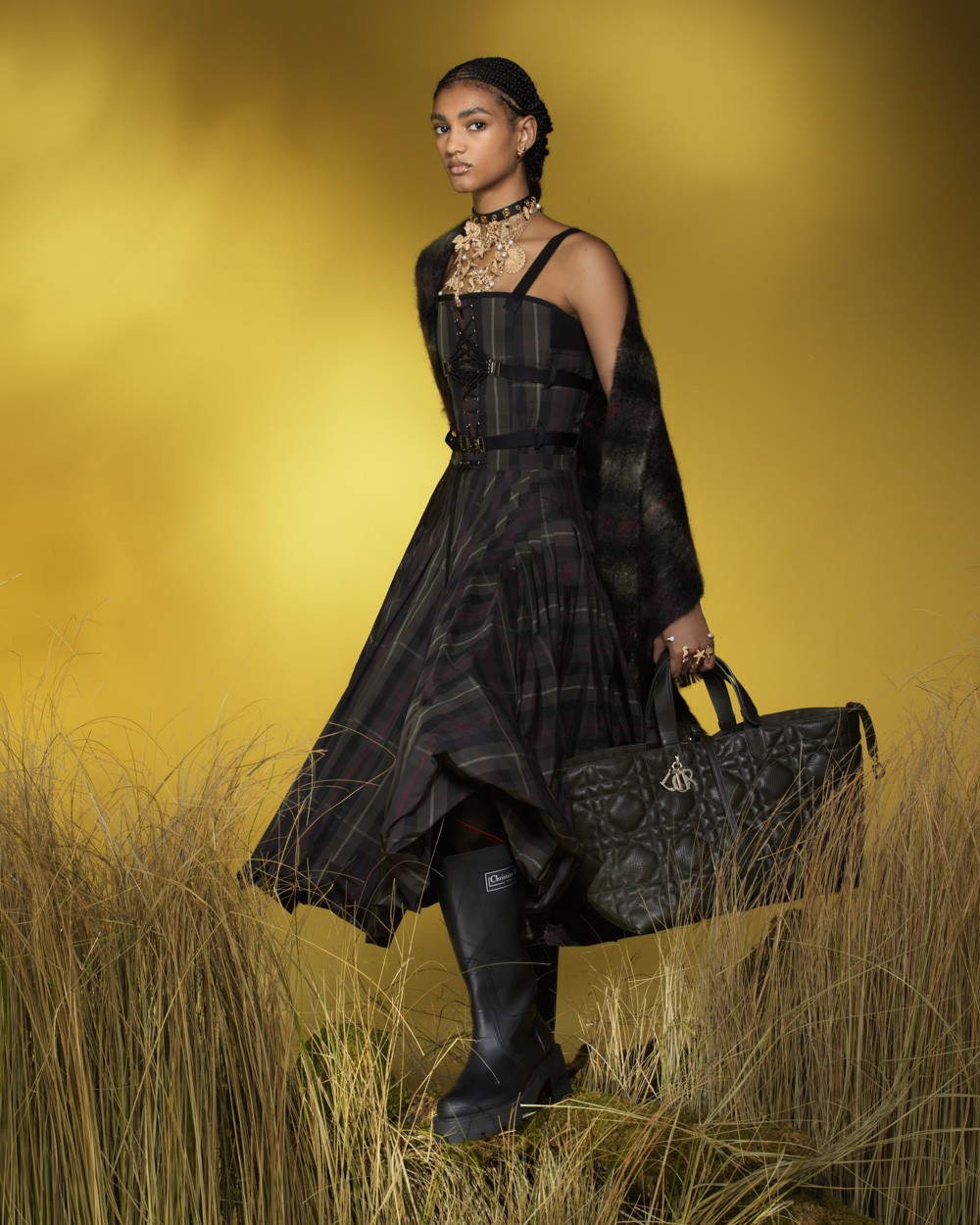 dior-cruise-campaign-25-14.jpg